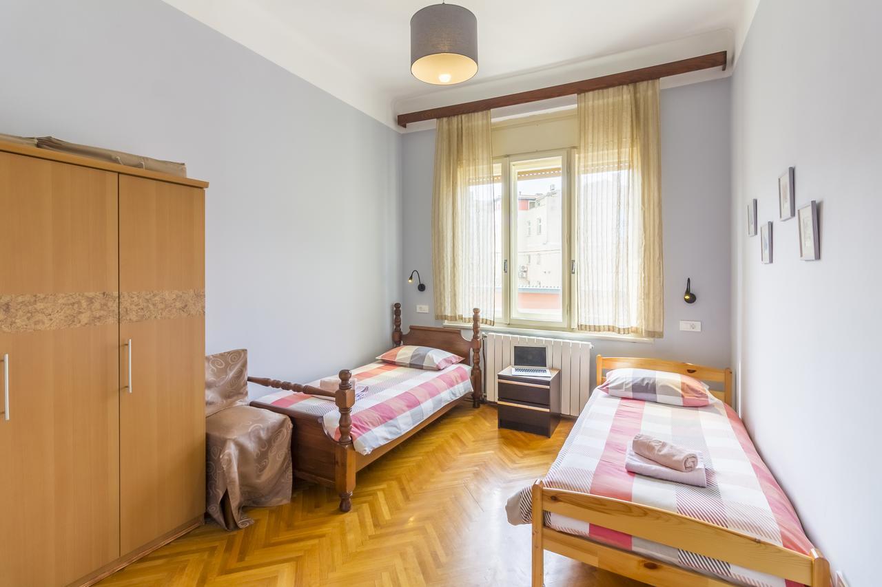 Spacious & Smart Center Apartment Pula Exterior photo